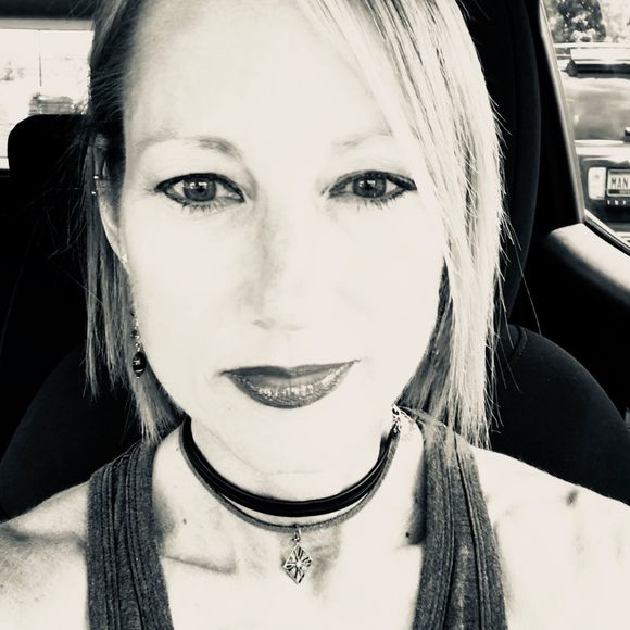 Meet your Posher, Kelly - Picture 1 of 1